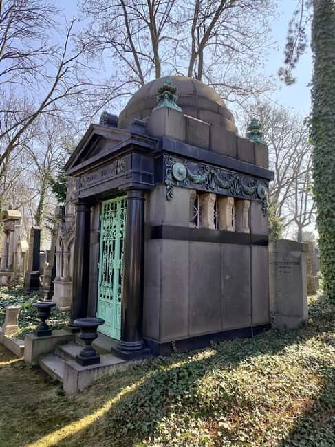 Prague: New Jewish Cemetery Guided Tour - Practical Details & Value