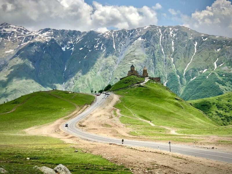 Private day trip to Stepantsminda, Kazbegi Mountains & Sno - Exploring the Itinerary: What Makes Each Stop Special