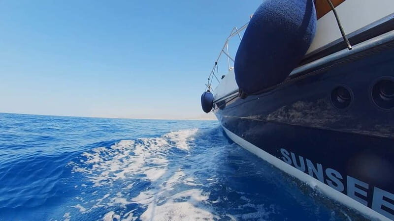 PRIVATE DOLPHIN WATCHING SUNSEEKER WITH DRINKS ON FUENGIROLA - Snacks, Drinks, and a Relaxed Atmosphere
