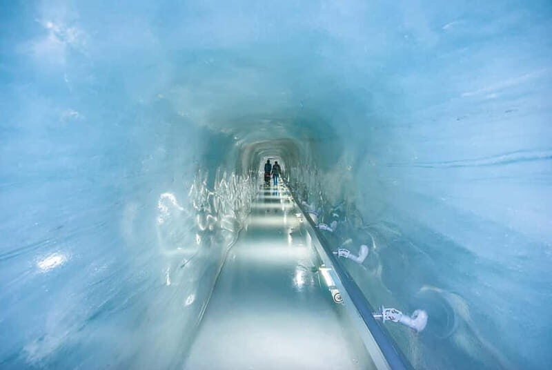 Private driver for tour from Zurich to Jungfraujoch and back - The Journey Begins: From Zurich to the Swiss Alps