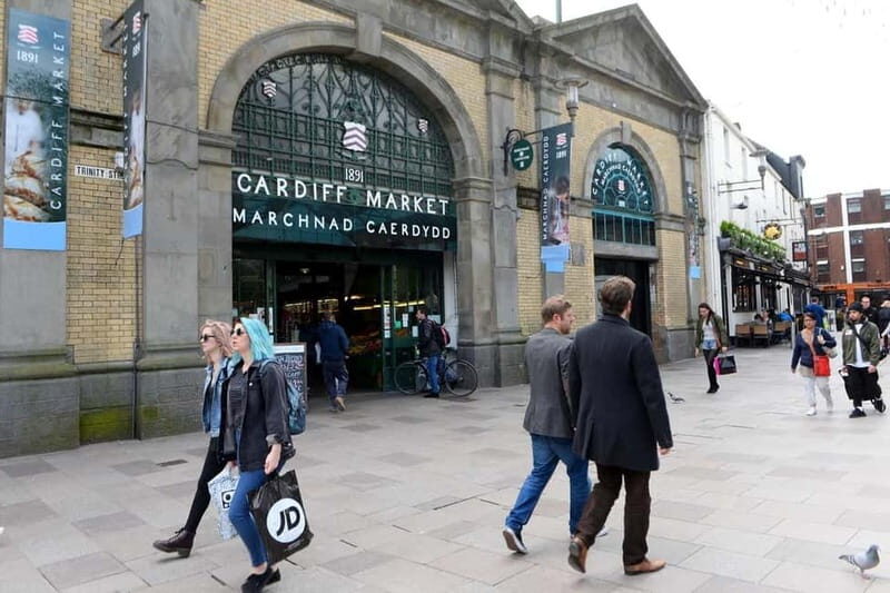 Private Walking Tour: The Darker History of Cardiff City - The Experience and the Guides
