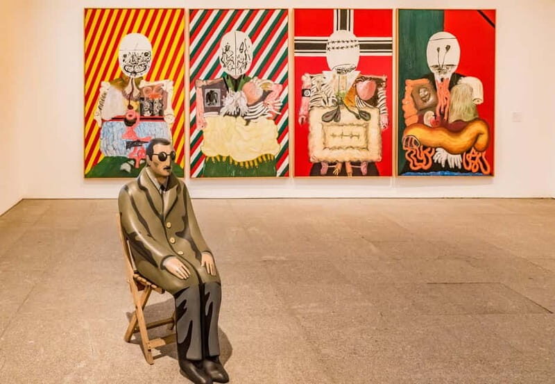 Reina Sofía Museum - Guided tour IN ITALIAN with family discount. - The Artistic Highlights