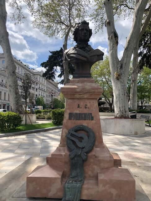 Revolutionary Tbilisi Walking Tour - The Value of This Tour