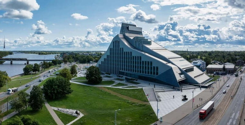 Riga: Insta-Perfect Walk with a Local - The Itinerary: What To Expect in Detail  