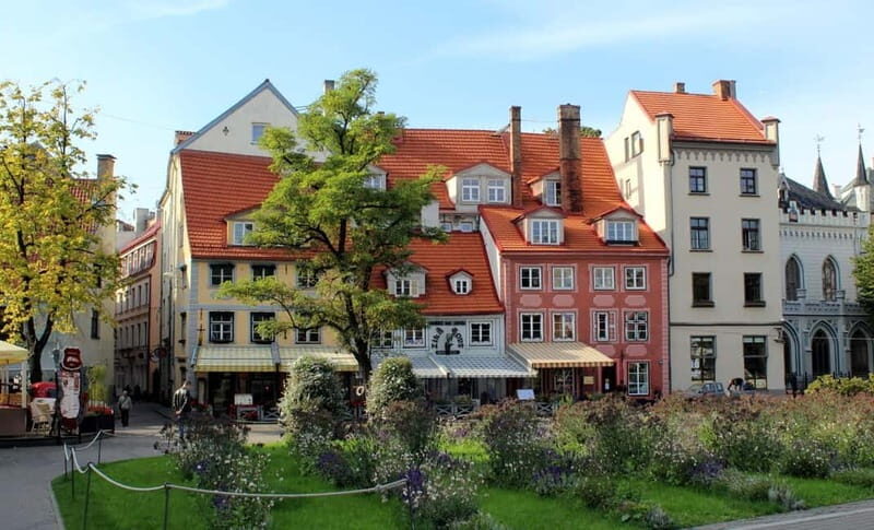 Riga: Leisure City Pass with Canal Boat Tour - Museum and Cultural Discounts