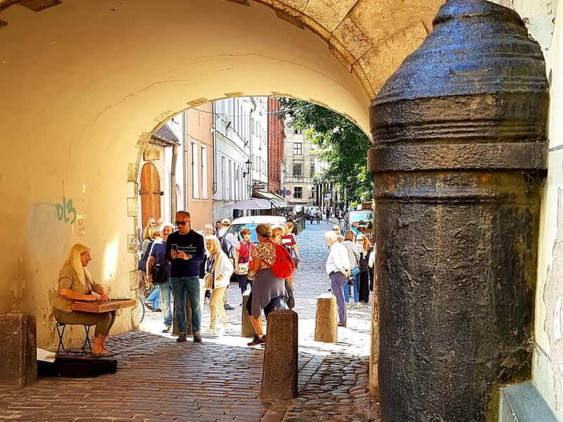 Riga: Private City Tour by car (incl. Old Town) - Itinerary Breakdown: What to Expect