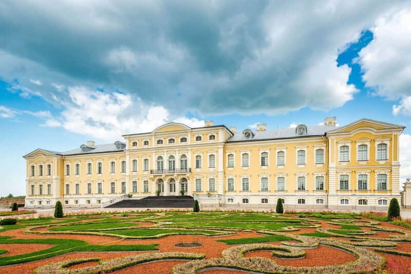 Riga: Private Tour to Hill of Crosses and Rundle Palace - What’s Included and What’s Not