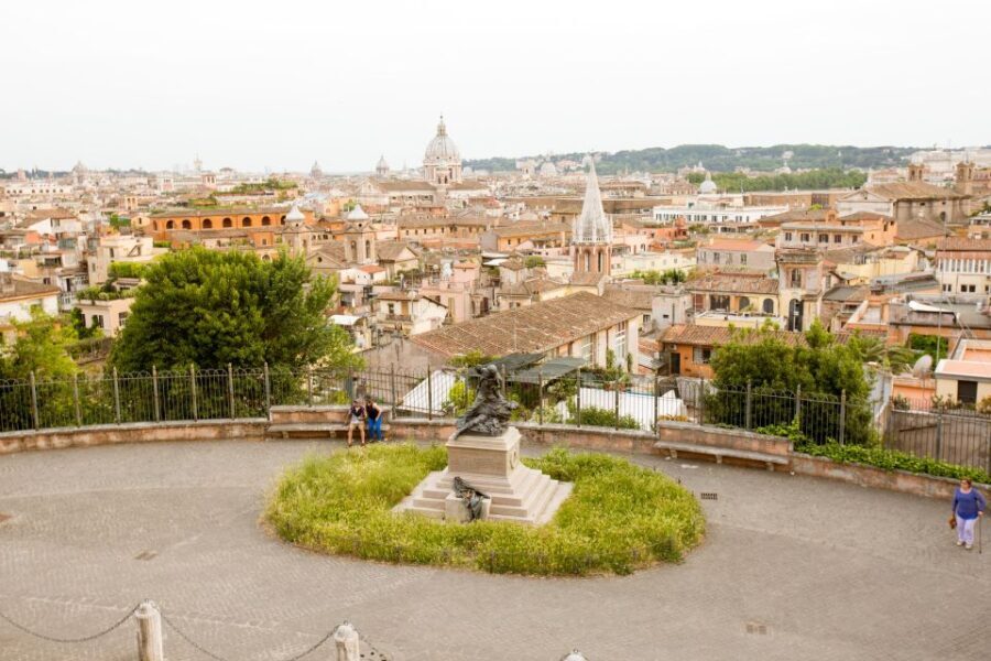 Rome: Guided City Center Evening Sightseeing Walking Tour - Walking Through Rome’s Iconic Highlights