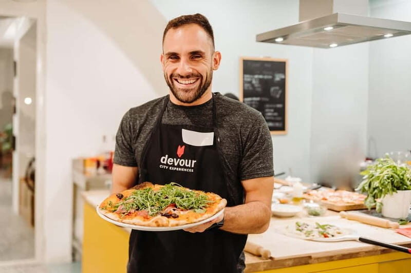 Rome: Pizza Making Class with Dessert & Drinks Included - Key Points