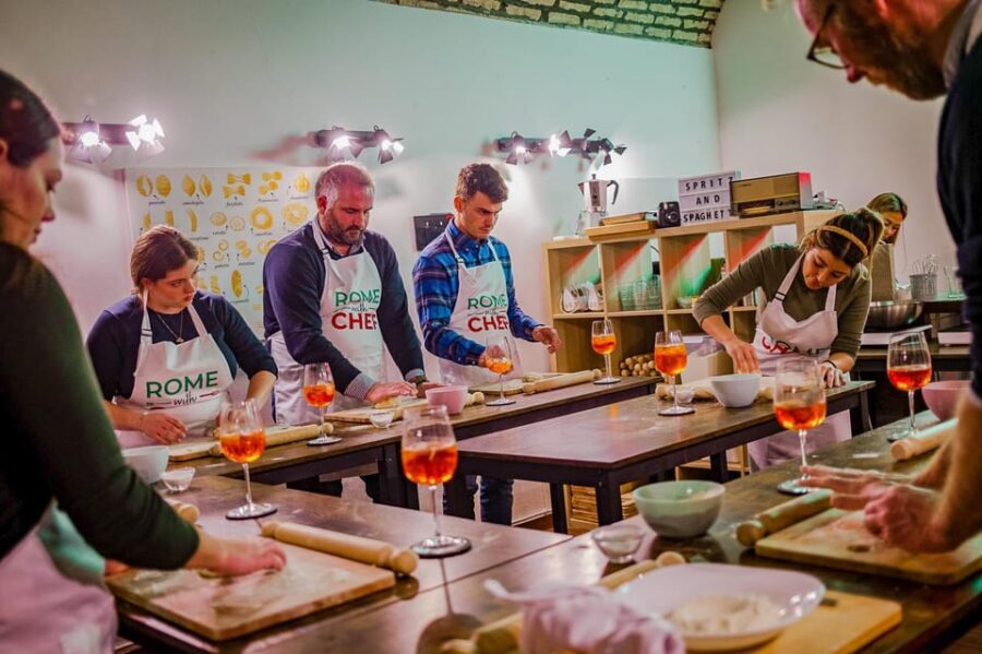 Rome: Traditional Pasta with Cocktails Cooking Class - The Details and How They Matter