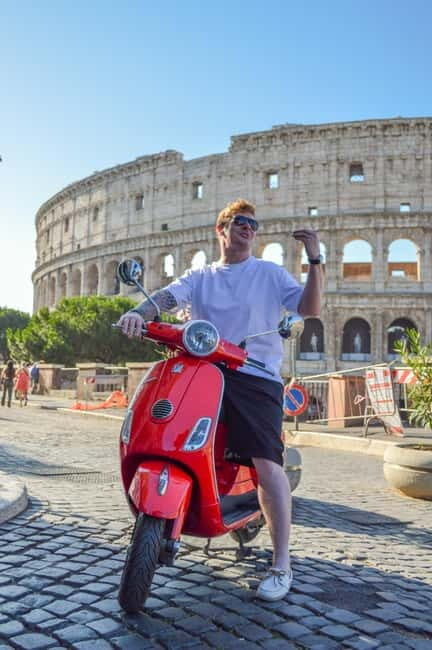 Rome: Vespa Scooter Tour - Scenic Stops for Photos and Relaxation
