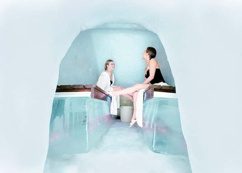 Rovaniemi: Ice Restaurant Dinner with Snow Sauna & jacuzzi - Practical Details: Transportation, Timing, and Pricing