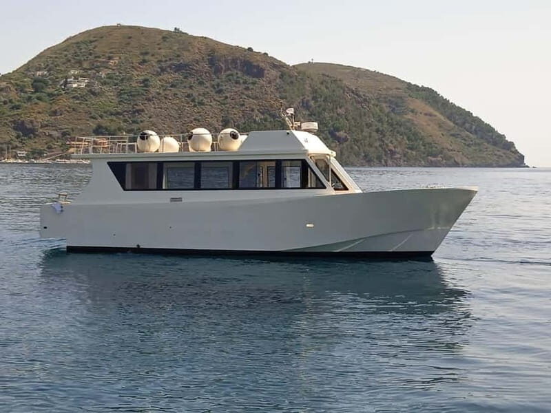 Salina tour: boat excursion with snorkeling, departure from Lipari - What Makes This Tour Stand Out?