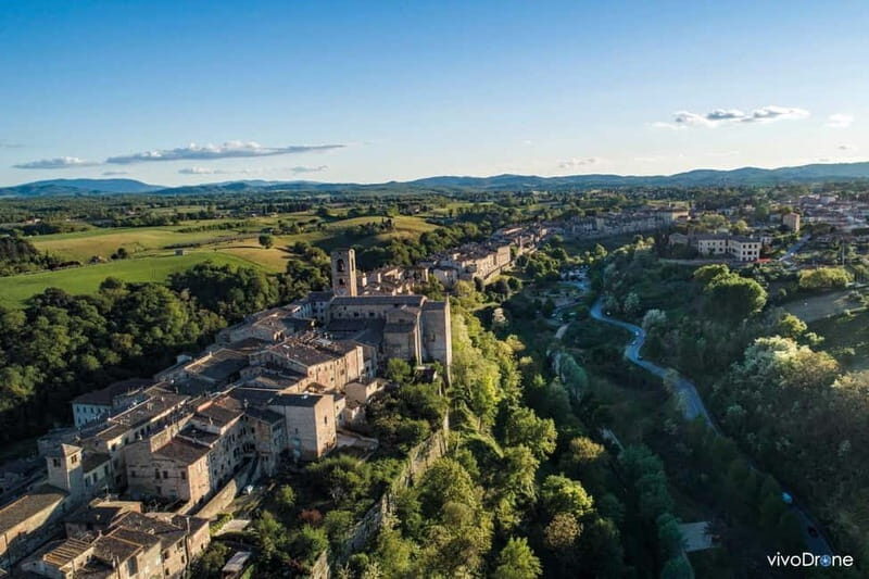 San Gimignano: Drone Tour video in tuscany - In Summary