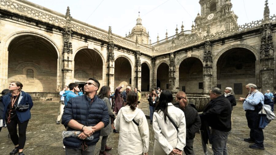 Santiago: Cathedral & Museum Tour + Pórtico of Glory Option - Who Will Appreciate This Experience?