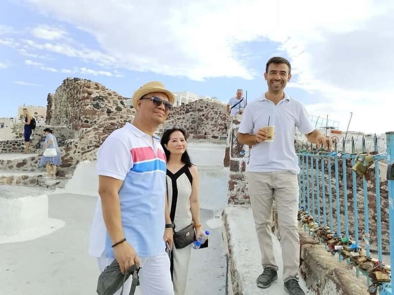 Santorini: Private Tour Experience with Breathtaking Views - Authentic Insights and Traveler Quotes