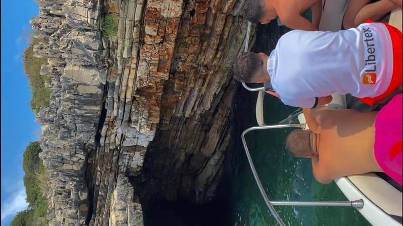 Sarandë: Private boat tour to Kroreza Bay & free sunbeds - Why This Tour Works Well