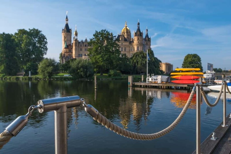 Schwerin: Express Walk with a Local - What to Expect During the Tour