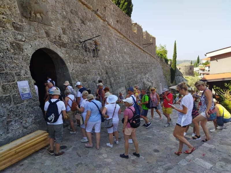 Secrets of the Old Town Bar - A Journey through Millennia - Who Will Appreciate This Tour?