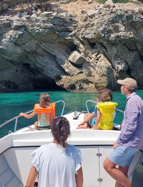 Sesimbra: Private boat trip in the Arrábida Natural Park. - What to Expect on the Tour