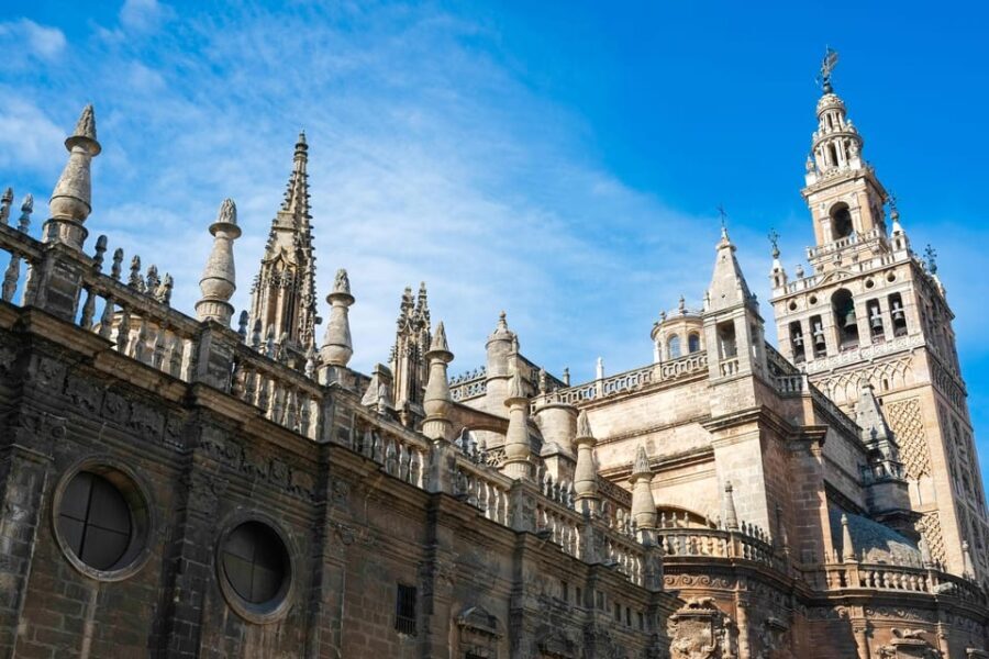 Seville: Cathedral Guided Tour with Optional Alcázar - The Itinerary in Detail