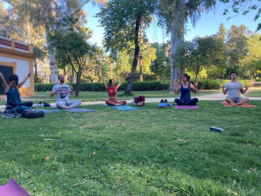 Seville: Group Yoga classes All levels - in French - Who is This Experience Best For?