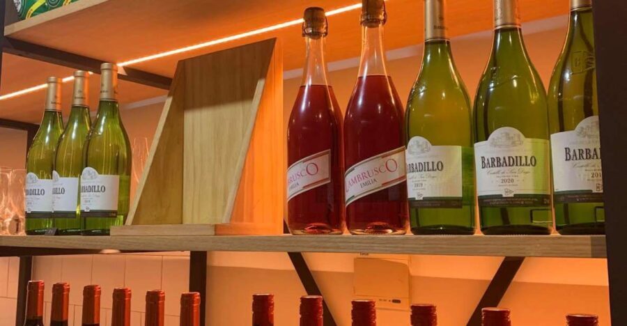 Seville: Sherry Wine Tasting with Light Snacks - Who Will Love This Tour?
