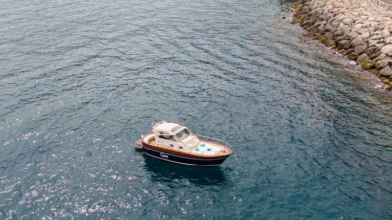 Shared Tour in The Amalfi Coast on our Apreamare 10 - The Value of This Tour