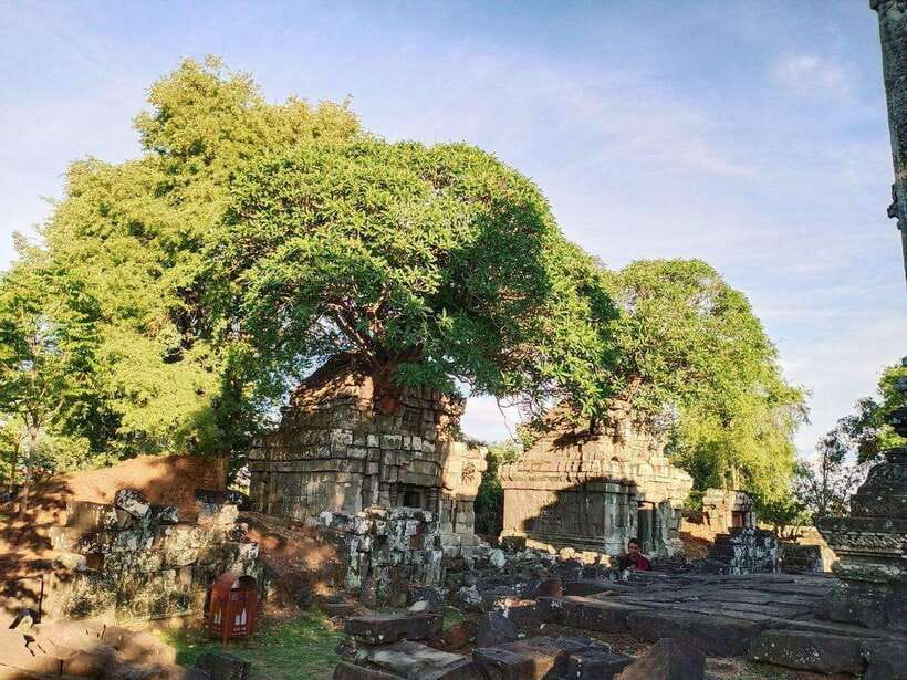 Siem Reap: Phnom Bok Mountain and Grand Circle Temples Tour - The Value of This Tour