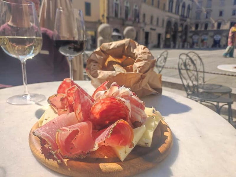Sienas Ultimate Food Tour: Full Tuscan Meal with a Local - Exploring Siena Cathedral and Wine Tasting