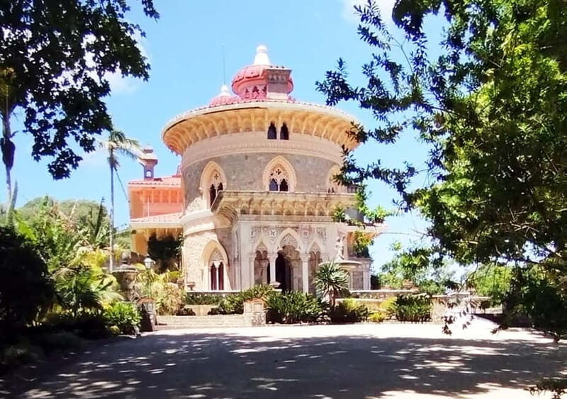 Sintra Unique Tour - Two Palaces and Azenhas do Mar - What Makes This Tour Stand Out?