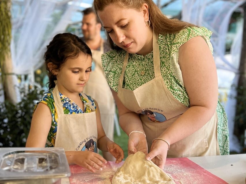 Sorrento: Pizza Class with Sea View - Making Your Own Pizza – Step by Step