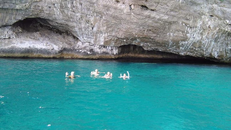 Sorrento: Yacht Day Trip to Capri with Drink and Snack - Swimming and Relaxation in Capri Bays
