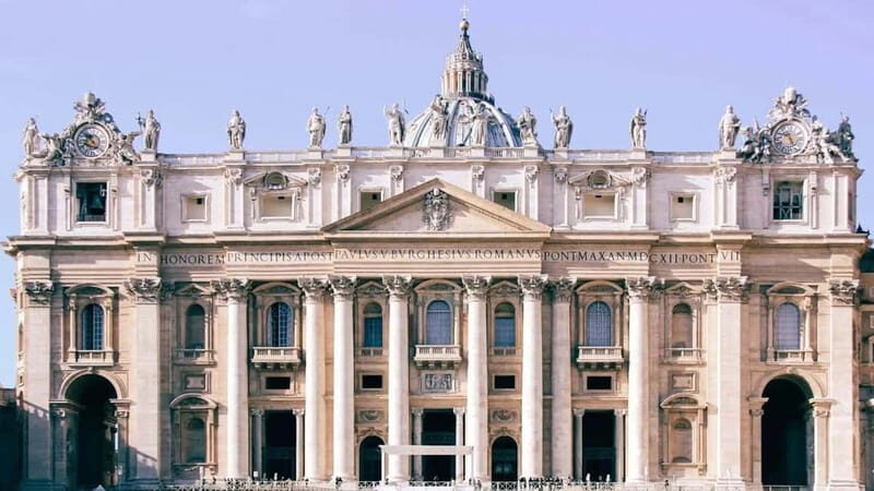 St. Peter's Basilica Fast-Track tickets - Deep Dive into the Itinerary