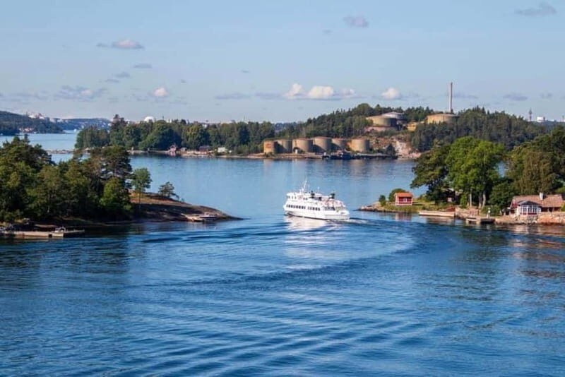 Stockholm: Archipelago Guided Boat & Walking Tour of Vaxholm - An In-Depth Look at the Tour Experience
