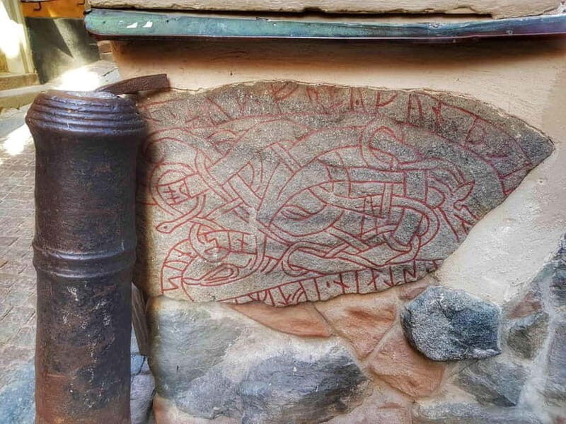 Stockholm: City Hall, Old Town & Vasa Museum Grand Tour - Practical Aspects and Why They Matter  