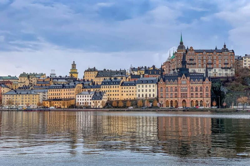 Stockholm: Old Town & City Guided Walking Tour - Breakdown of the Tour: What to Expect