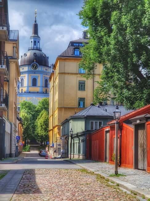 Stockholm: Södermalm Walking Tour with Katarinaberget Views - The Experience: What’s Included and What’s Not