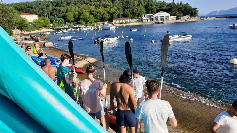SUN BREAK KAYAK TOUR - SELCE - The Scenic Itinerary