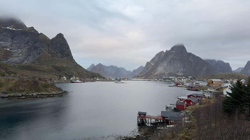 Svolvær: Lofoten Islands Full-Day Guided Tour - Exploring Henningsvær: The Venice of the North