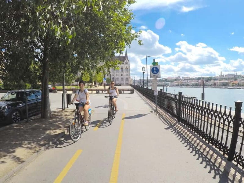 Szentendre e-Bike Tour - The City Highlights: Budapest and Margaret Island