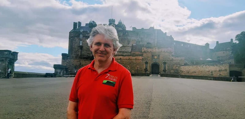 Tales of the Royal Mile - Lawnmarket and Castlehill - Who Should Consider This Tour?