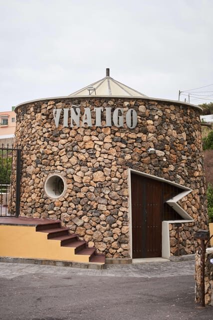 Tenerife: Guided tour with tasting of 6 wines - The Setting and Location