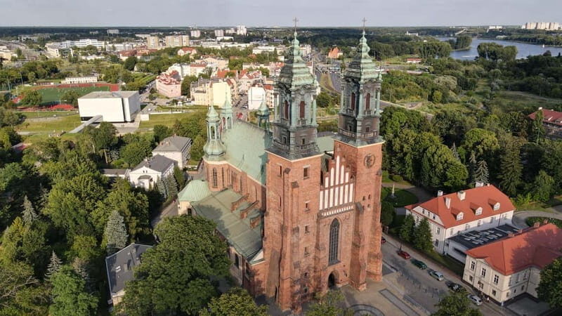 The Best of Pozna (Small group) - The Cathedral of Saints Peter and Paul: A Spiritual and Artistic Marvel