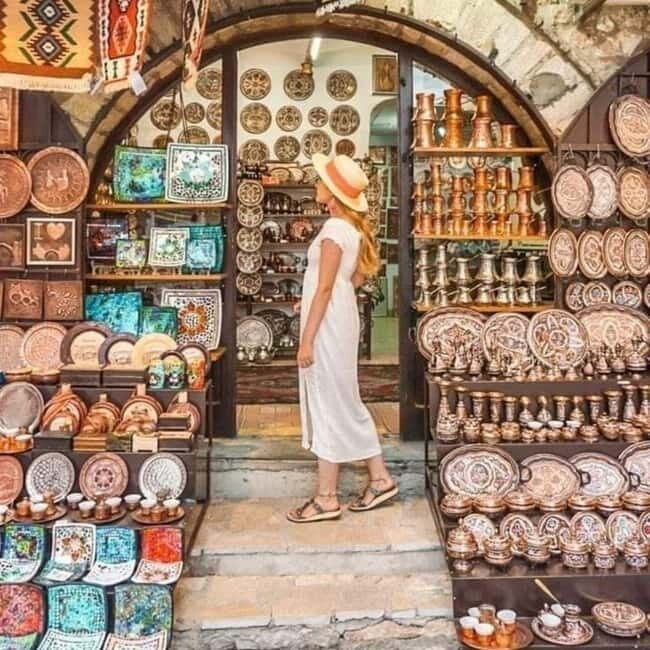 The Best of Sarajevo in Polish. Grand Walking Tour. - Discovering Sarajevo with Julia: A Balance of History and Charm