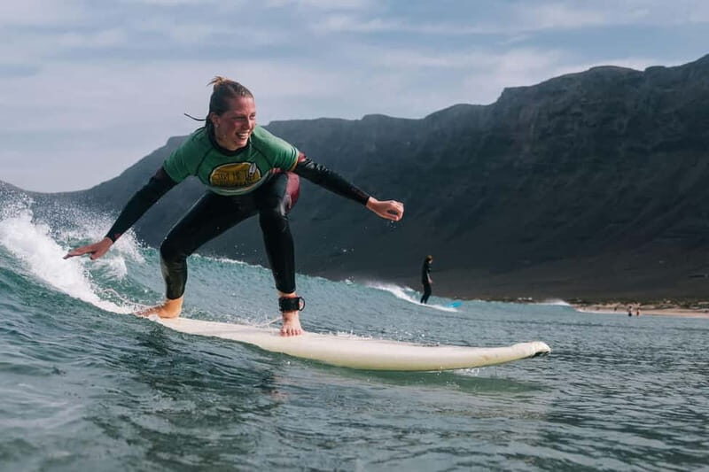 The Surftrip: A 2.5-hour morning surf session for beginners, intermediate surfers, and families. - What You Can Expect from the Surftrip