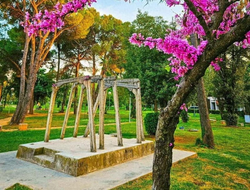 Tirana: A walk through the history of Albania. - Practical details