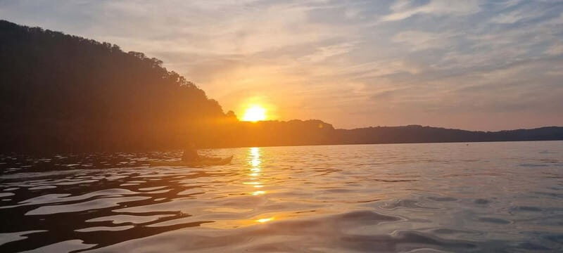Torquay: The Setting Sun & Wild Food Experience - Paddling Around Thatcher Rock and Through Natural Arches