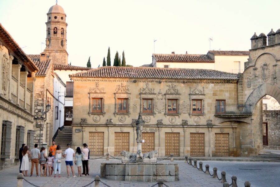 Tour histórico Úbeda y Baeza con Sinagoga del Agua - What It Means for You  