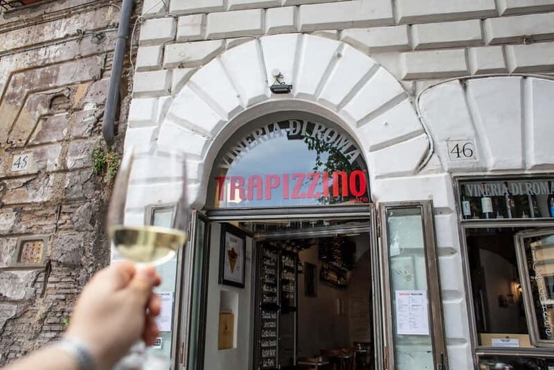 Trapizzino Rome Wine Bar: Local Wine and Olive Oil Tasting - Setting the Scene